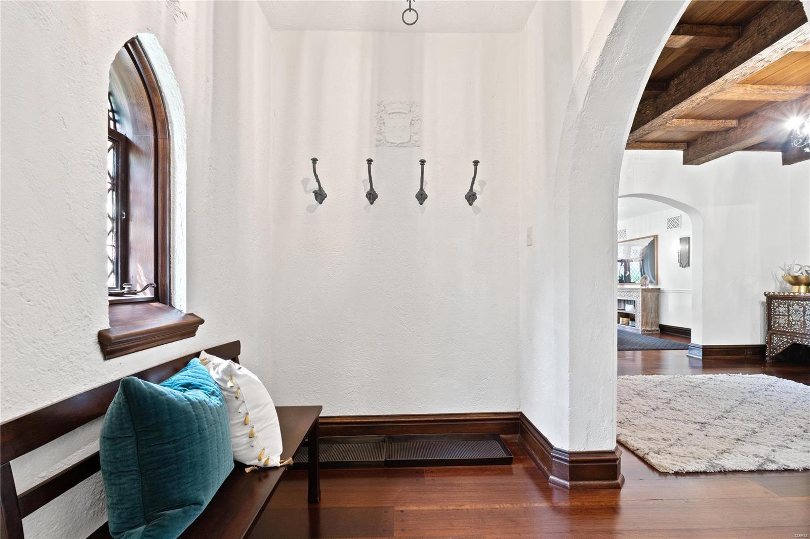 Fair Oaks Estates Lt 4 & Lt Pt 3 & Lt - Residential