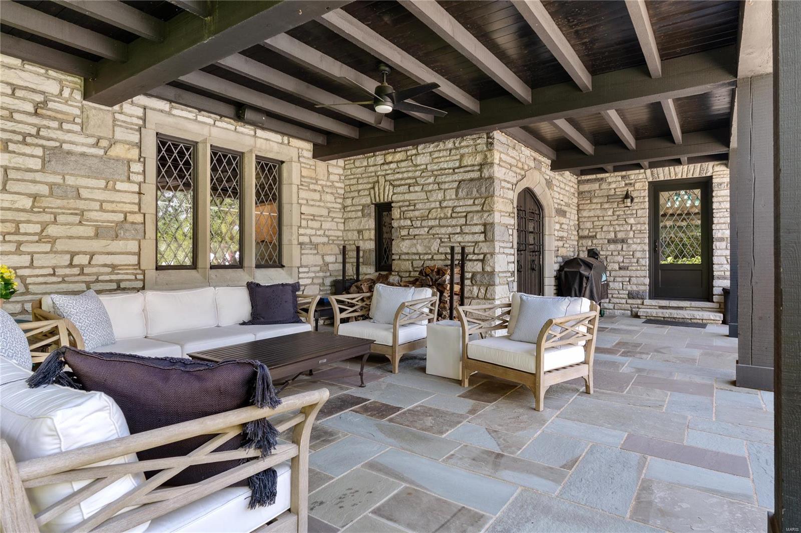 Fair Oaks Estates Lt 4 & Lt Pt 3 & Lt - Residential