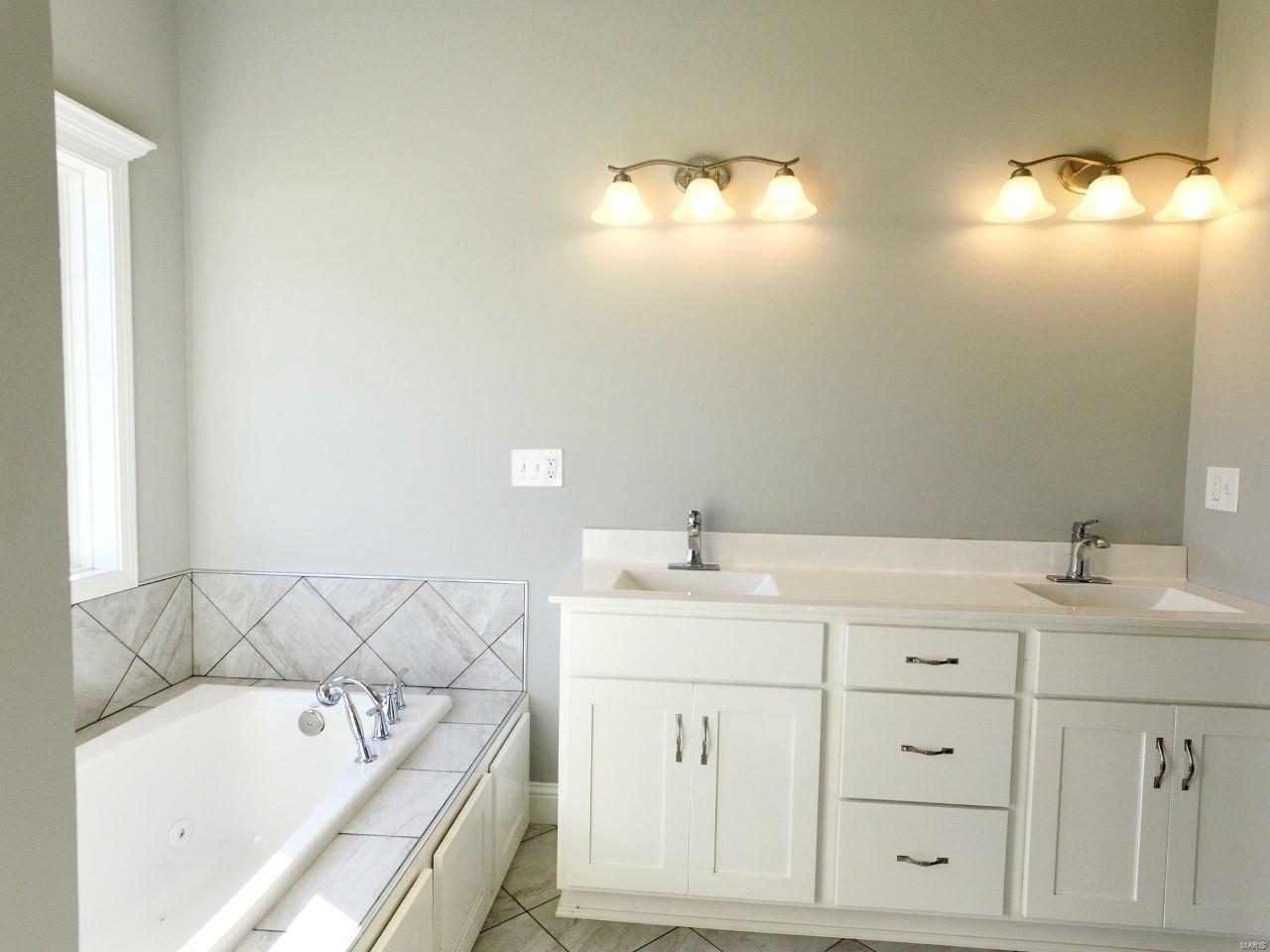 CENTURY ESTATES - Residential