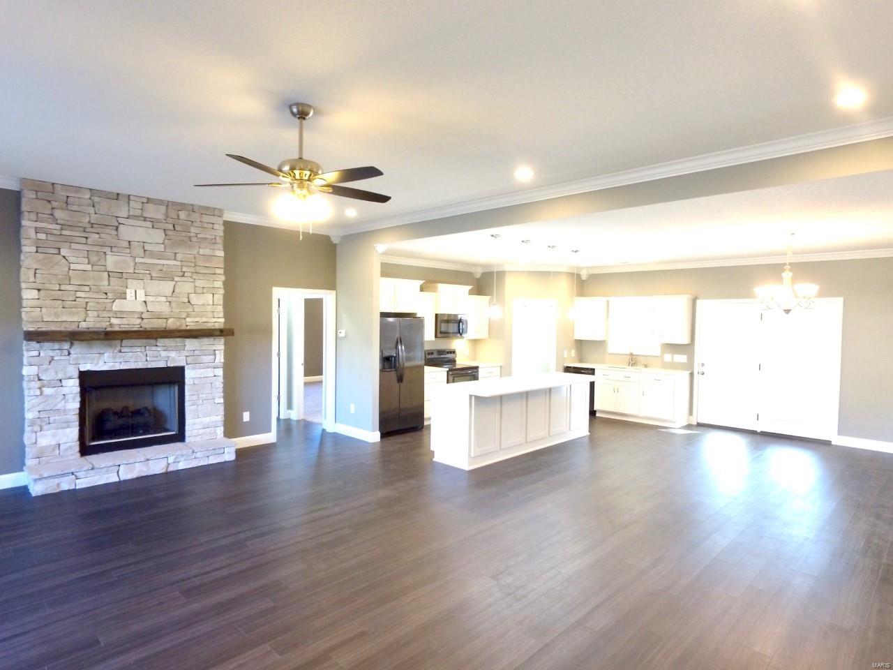 CENTURY ESTATES - Residential