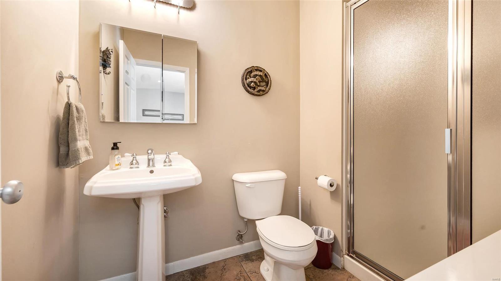 Flat Rock Valley Lts 1 & 4 Bdy Adj Lt - Residential