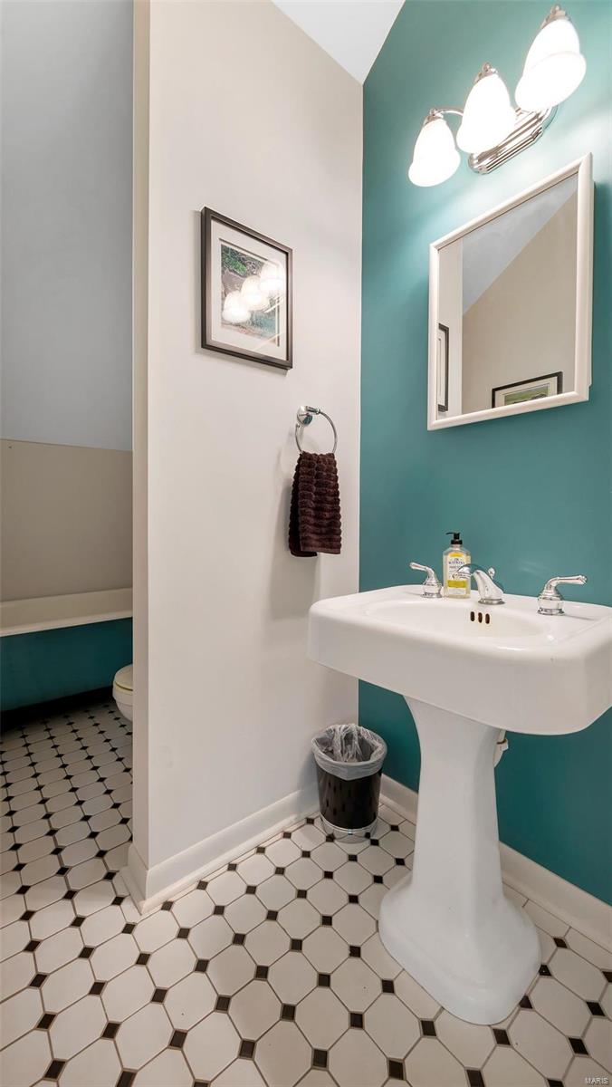 Flat Rock Valley Lts 1 & 4 Bdy Adj Lt - Residential