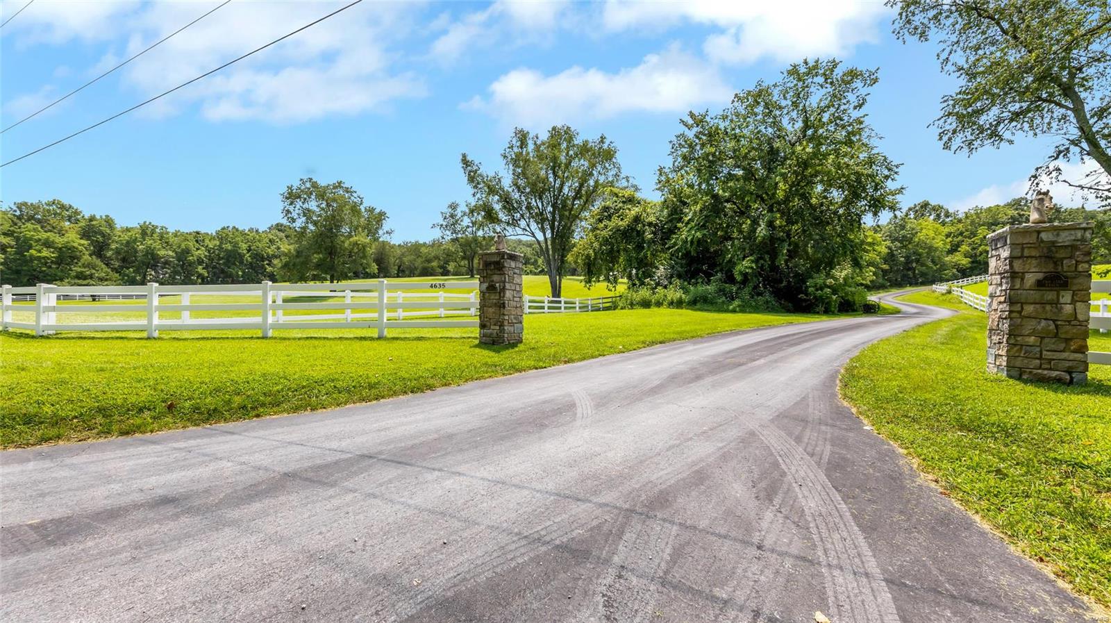 Flat Rock Valley Lts 1 & 4 Bdy Adj Lt - Residential