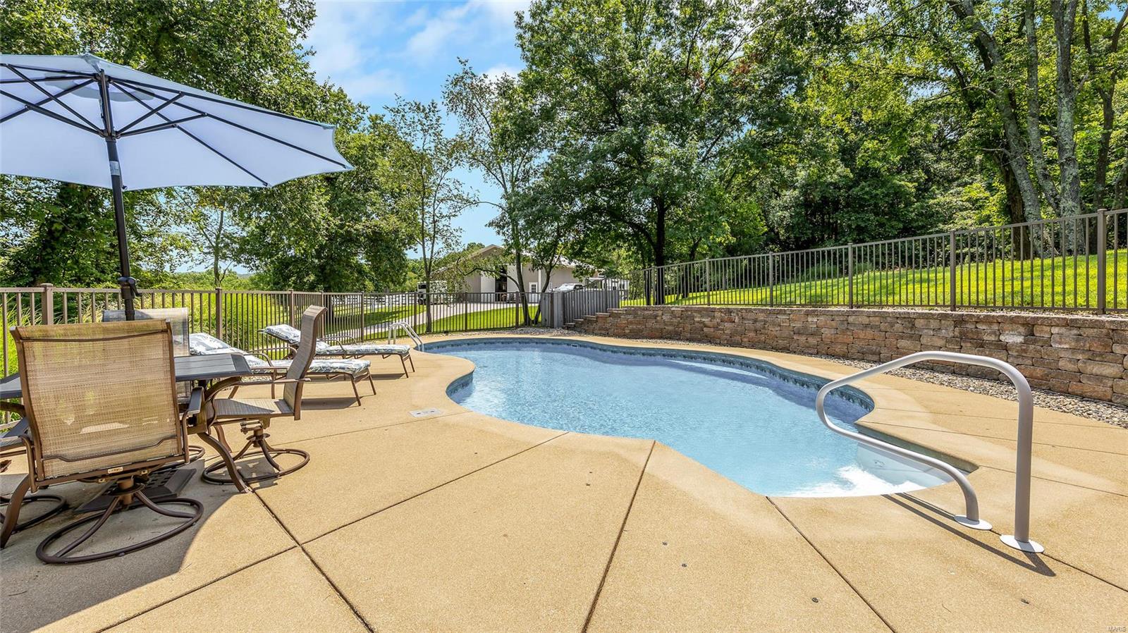 Flat Rock Valley Lts 1 & 4 Bdy Adj Lt - Residential