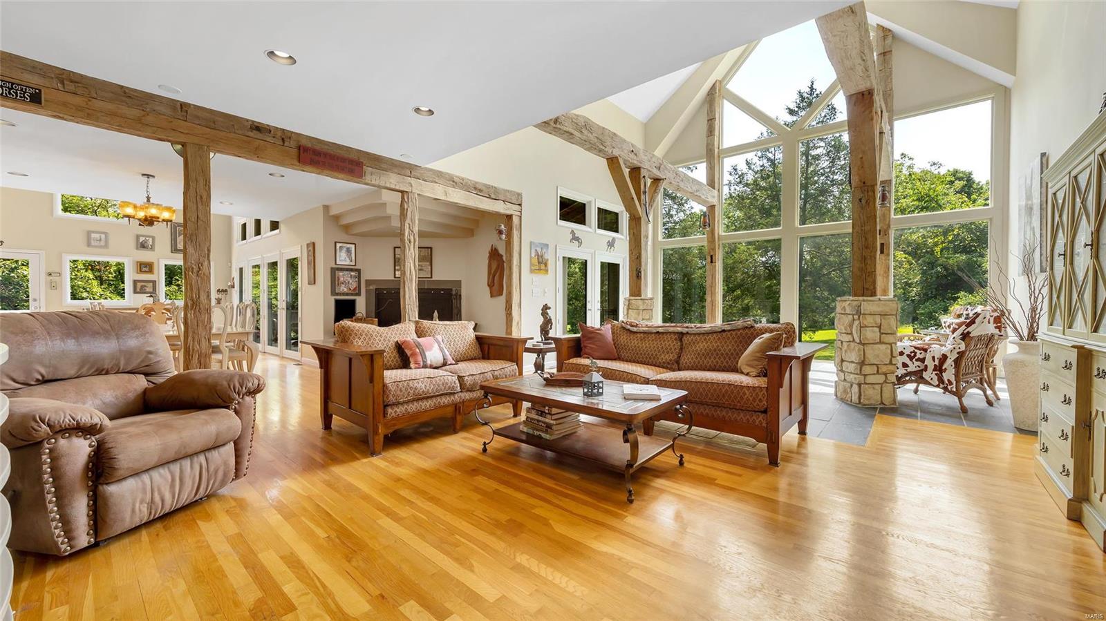 Flat Rock Valley Lts 1 & 4 Bdy Adj Lt - Residential