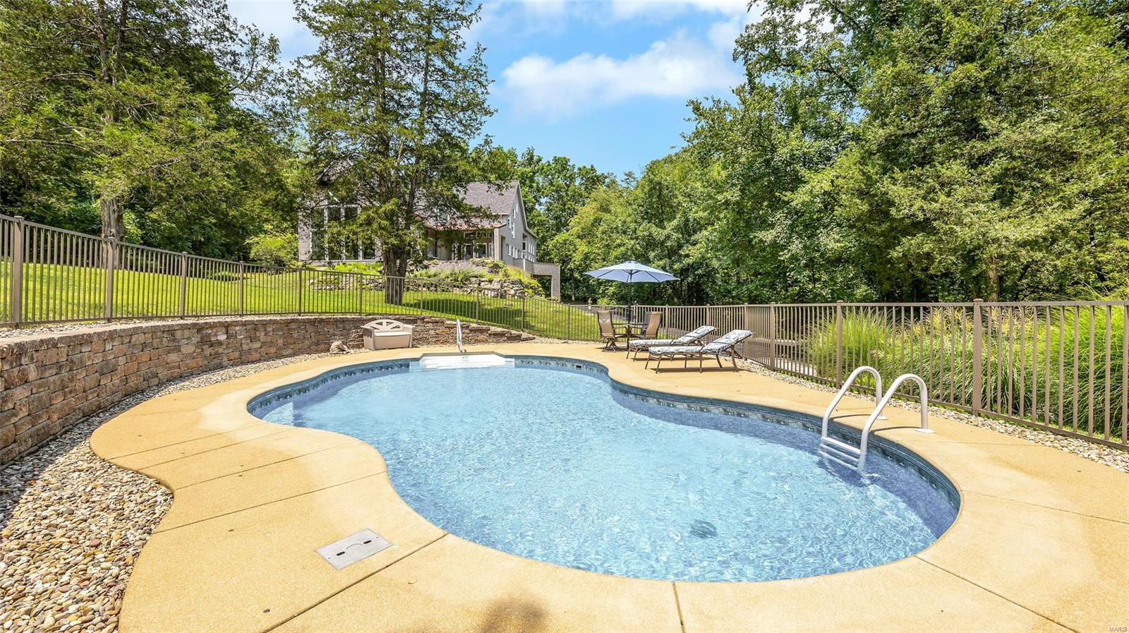 Flat Rock Valley Lts 1 & 4 Bdy Adj Lt - Residential