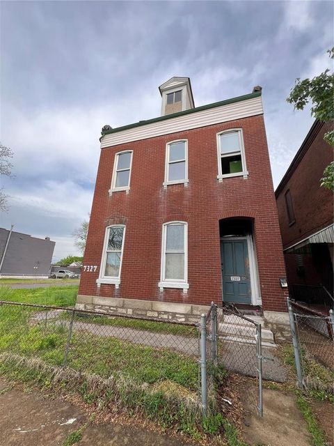 Multi Family in St Louis MO 7327 Pennsylvania Avenue.jpg