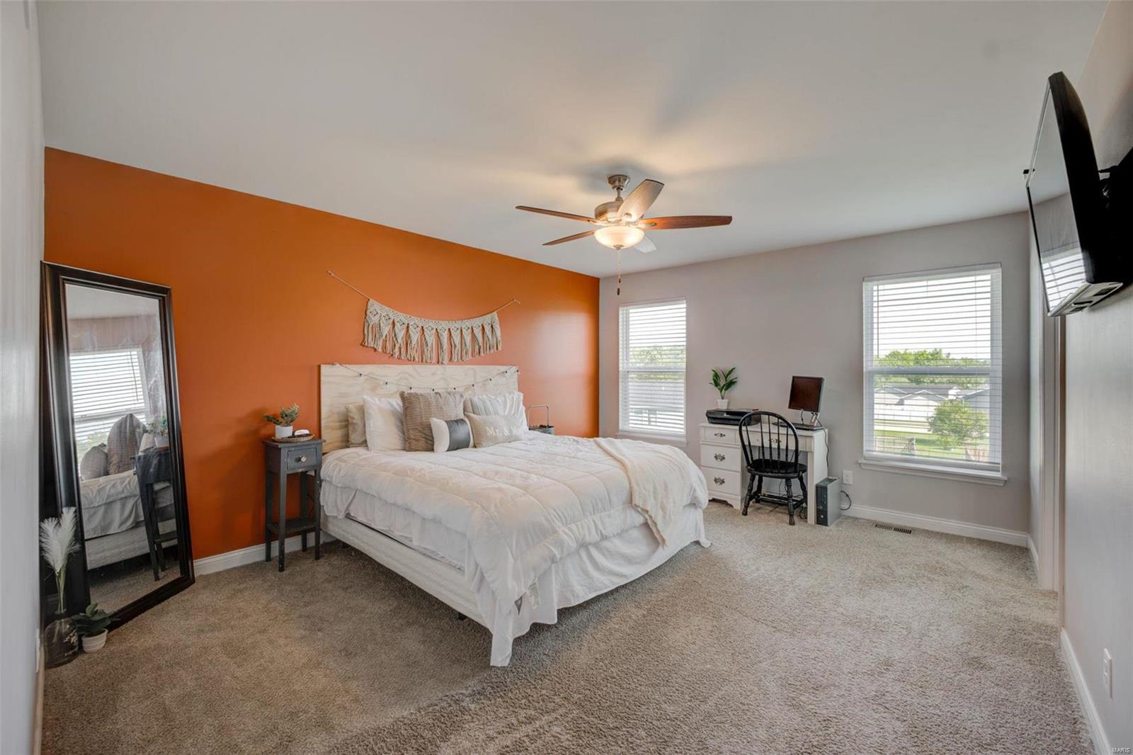 Falcons Crest - Residential