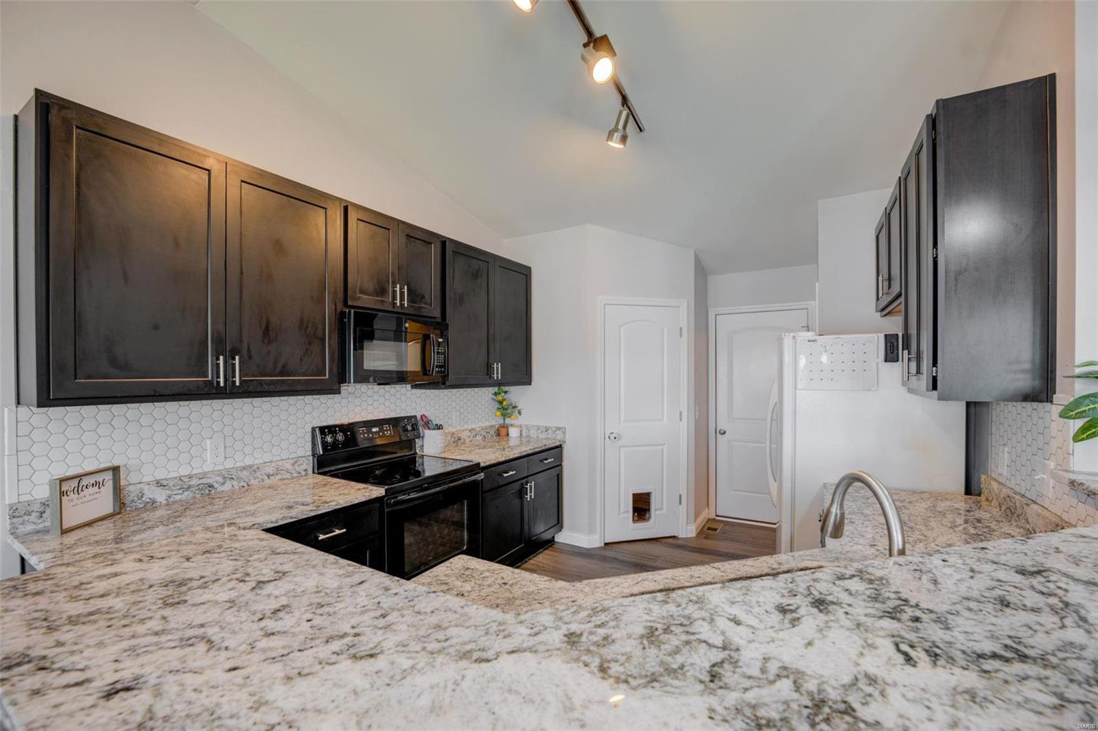 Falcons Crest - Residential