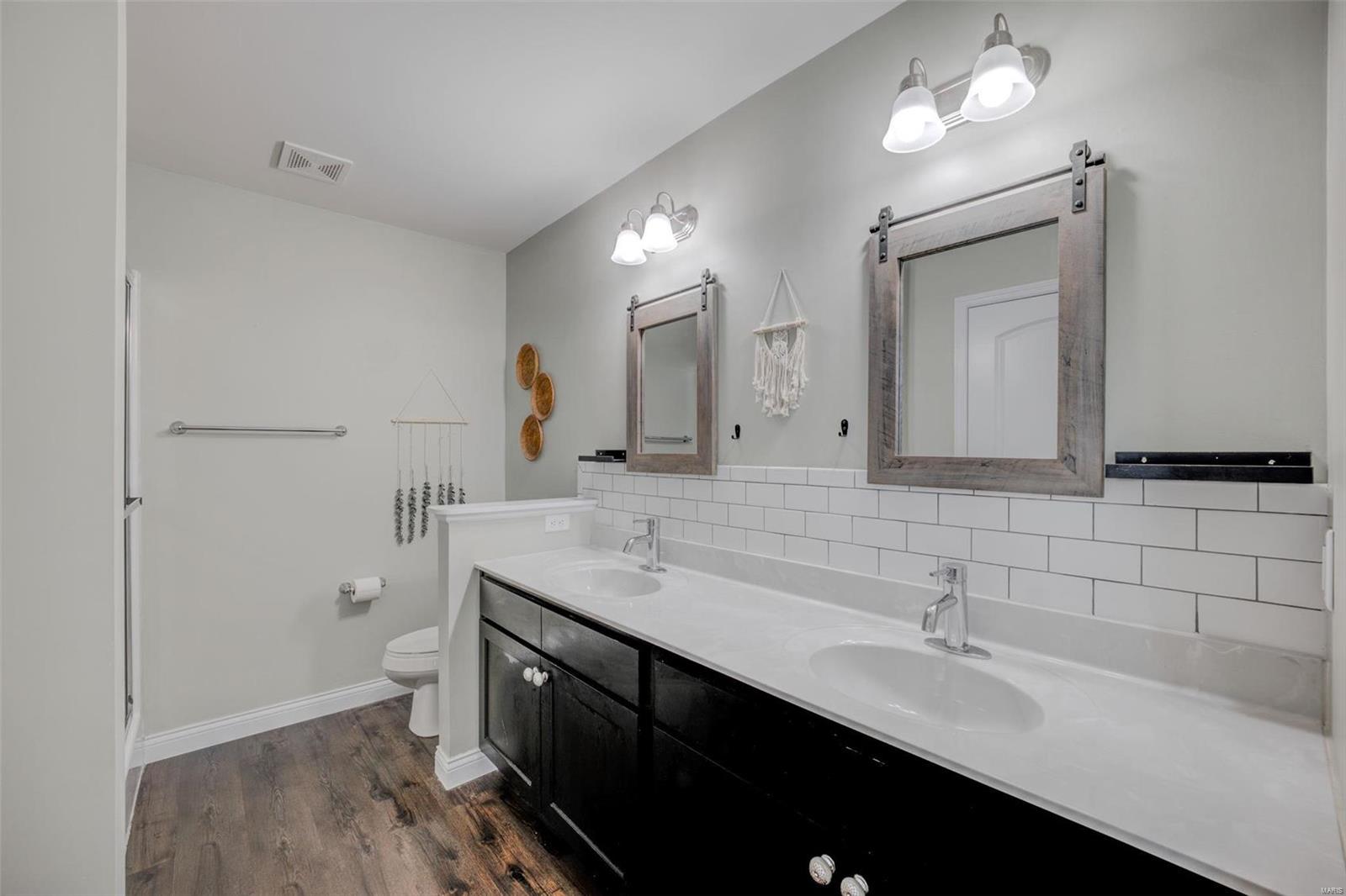 Falcons Crest - Residential