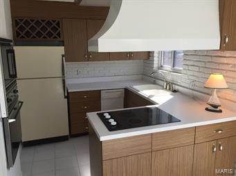 Royal Arms Condo - Residential