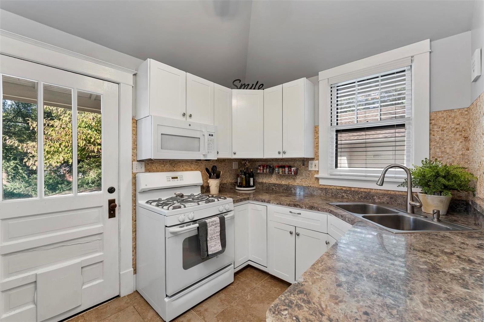 Tuxedo Park - Residential