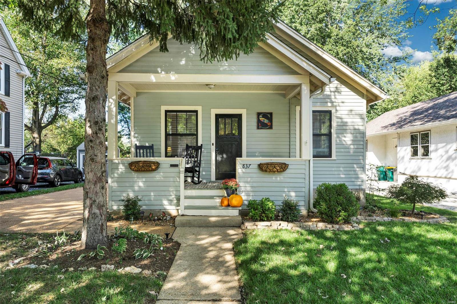 Tuxedo Park - Residential