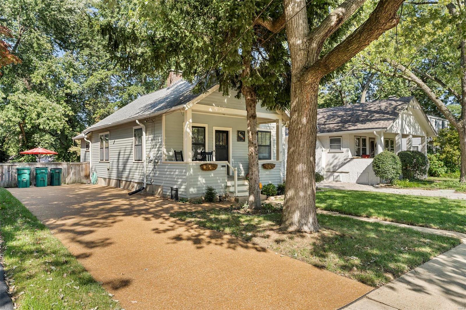 Tuxedo Park - Residential