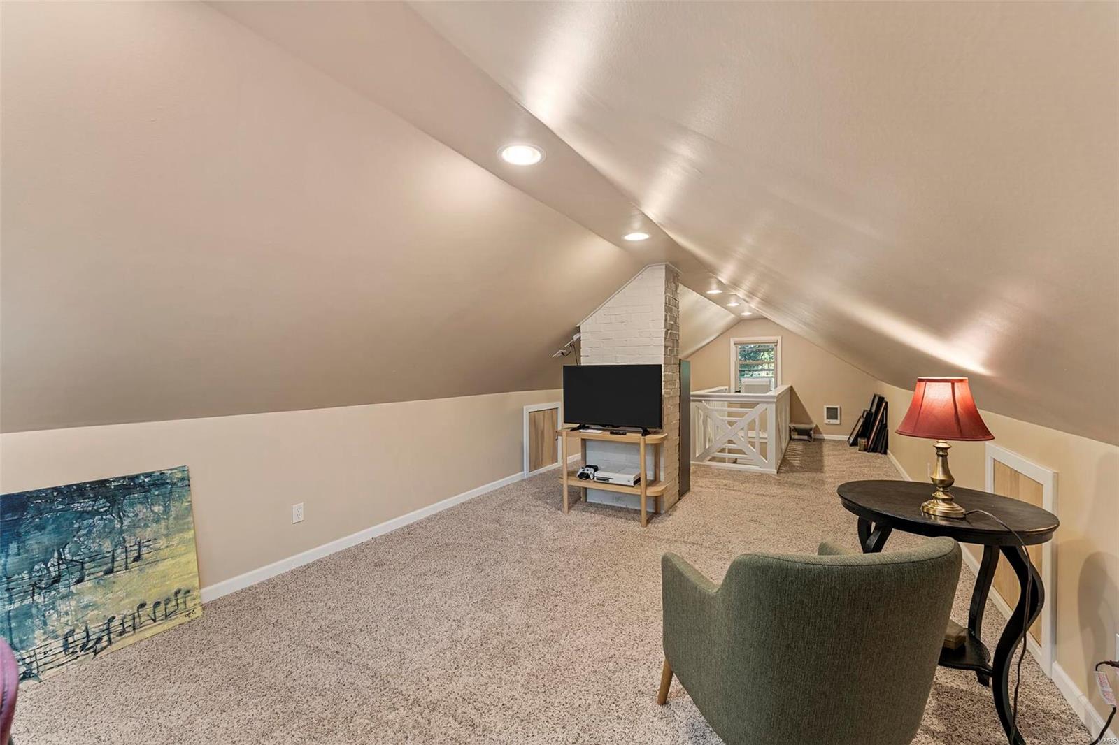 Tuxedo Park - Residential