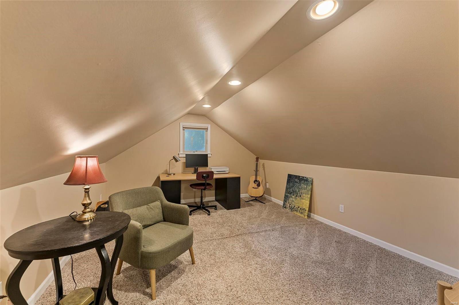 Tuxedo Park - Residential