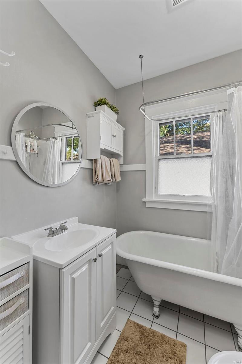 Tuxedo Park - Residential