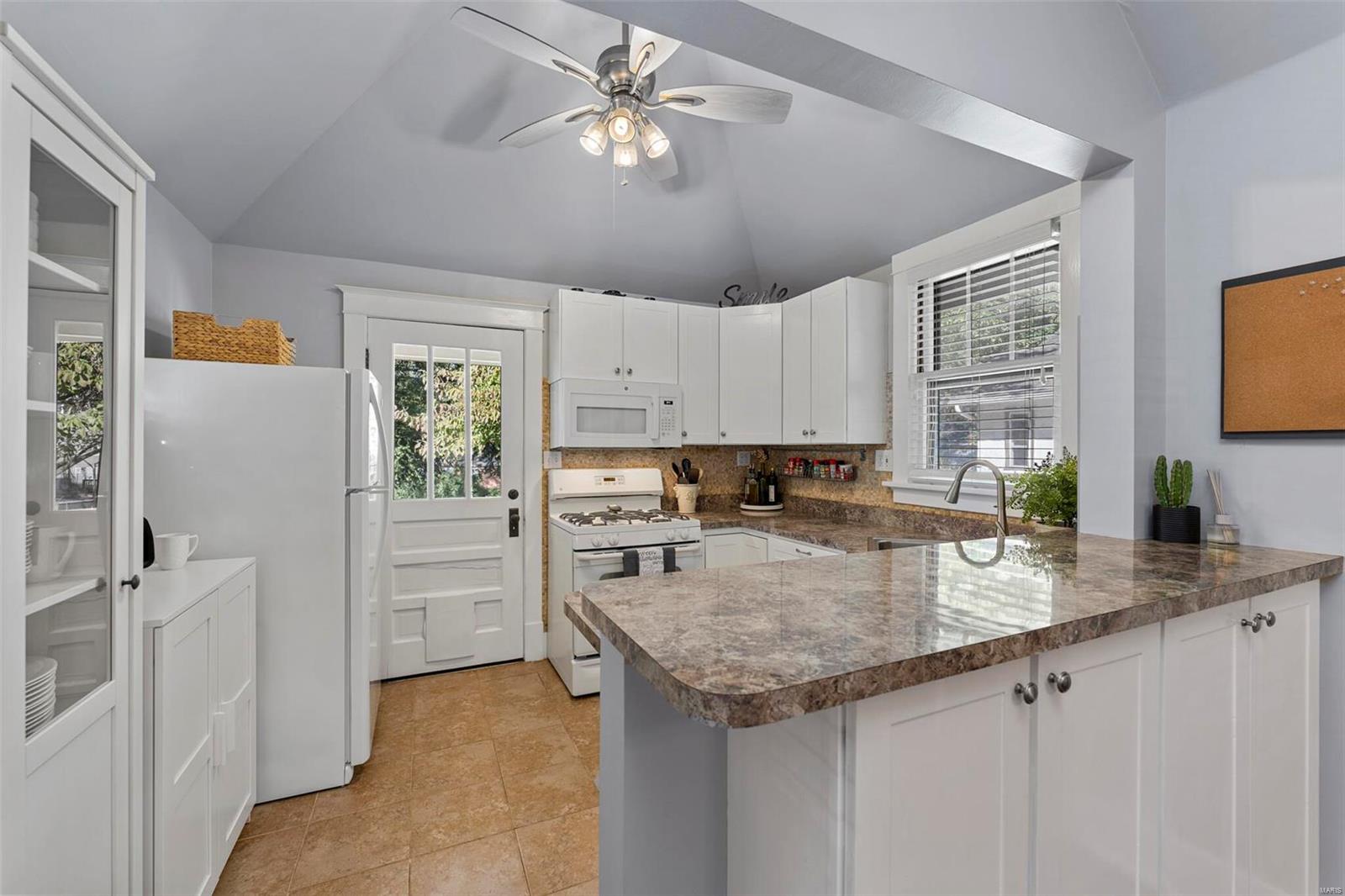 Tuxedo Park - Residential