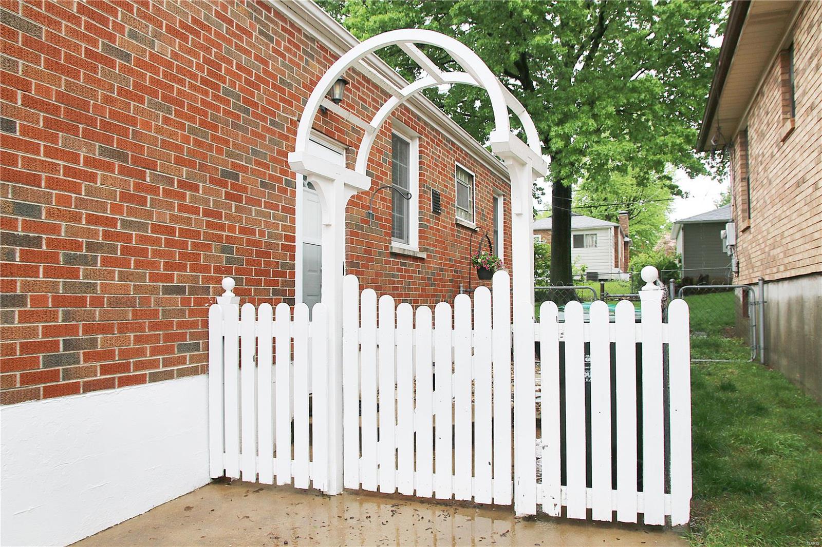 Hill Top View NO 5 - Residential