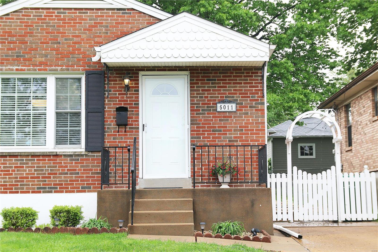 Hill Top View NO 5 - Residential