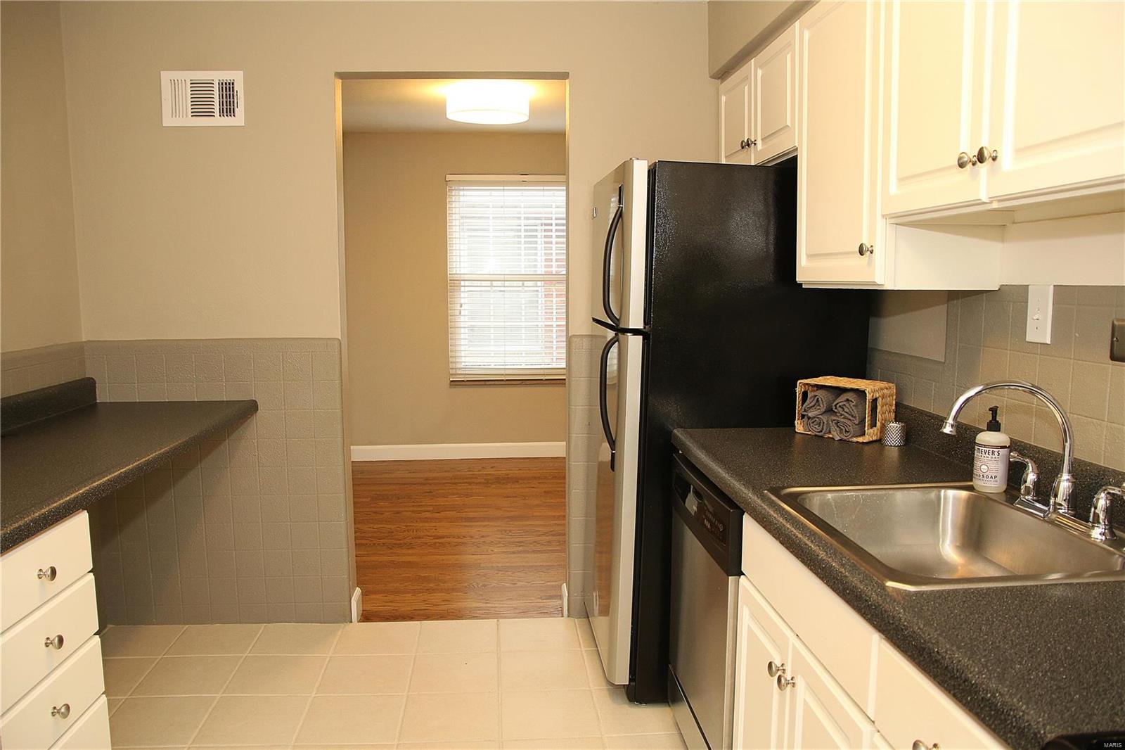 Hill Top View NO 5 - Residential