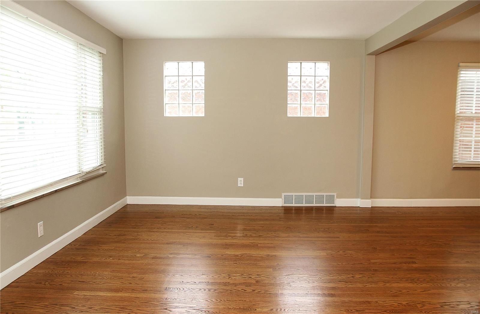 Hill Top View NO 5 - Residential