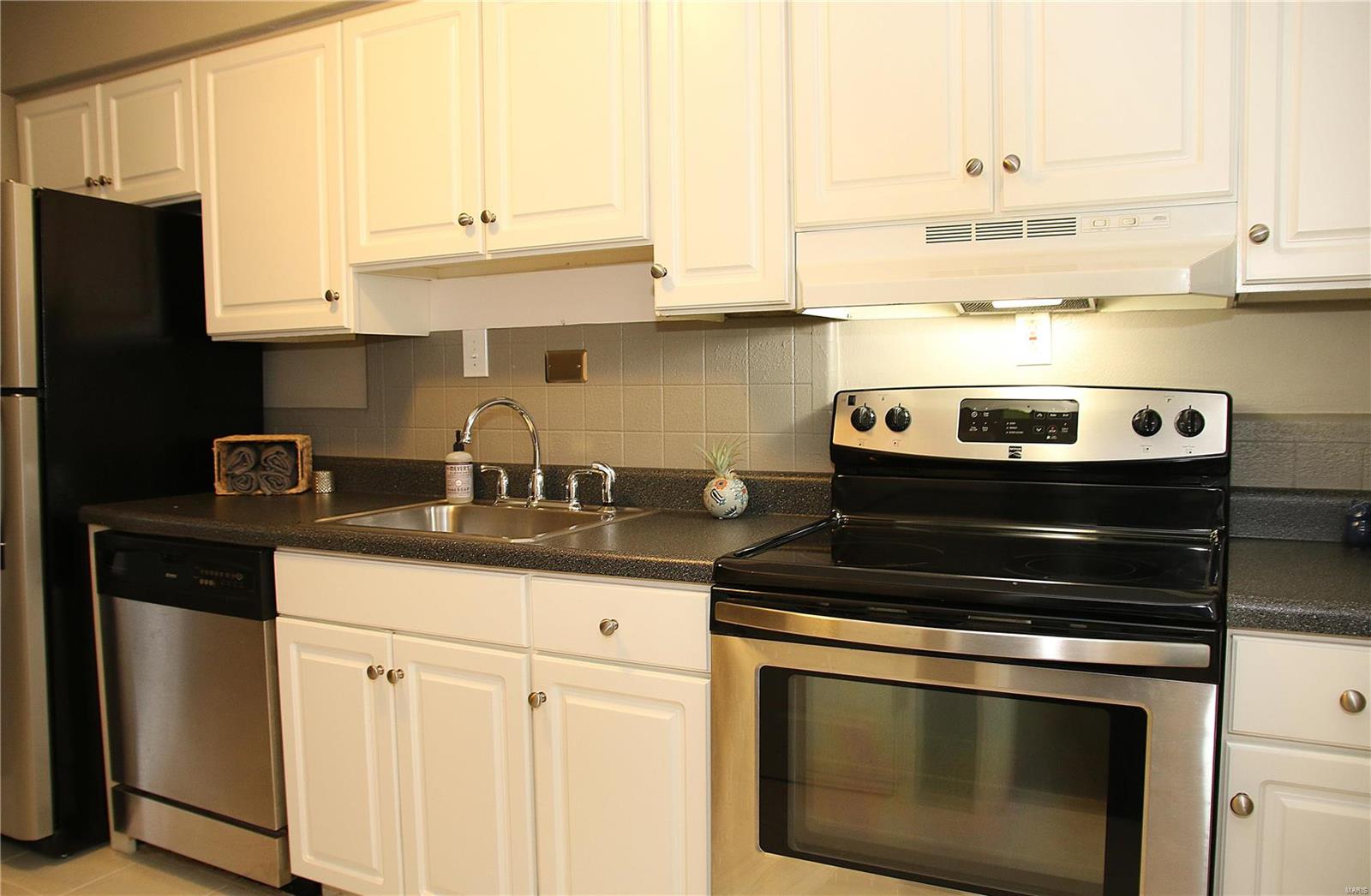 Hill Top View NO 5 - Residential