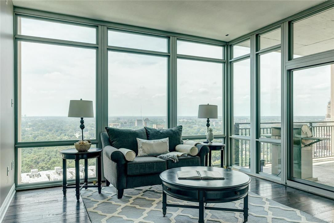 Park East Tower - Residential