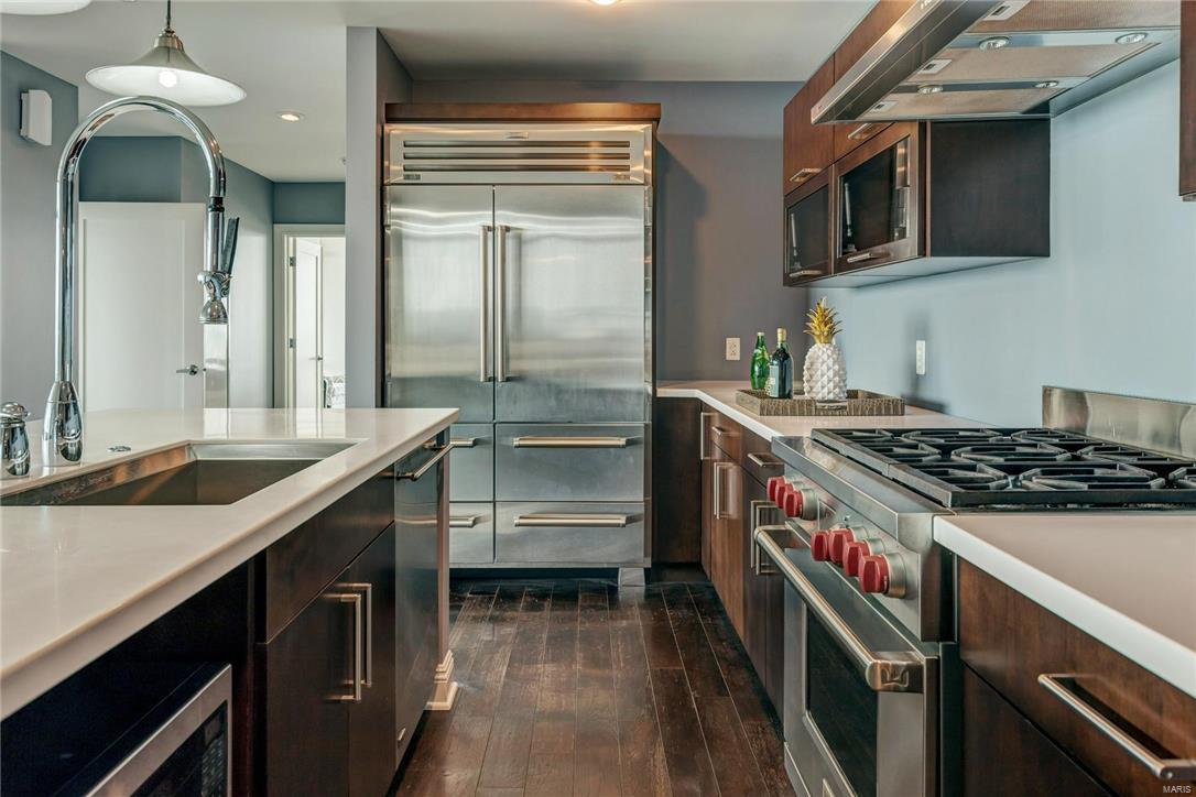 Park East Tower - Residential