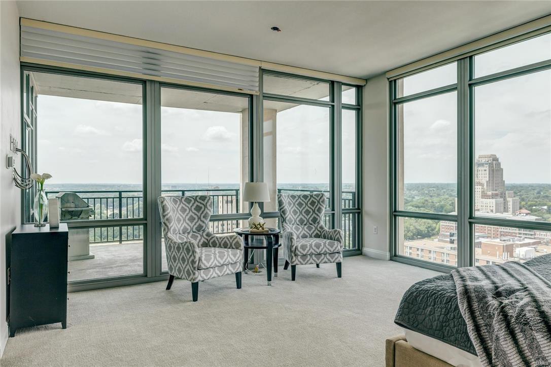 Park East Tower - Residential