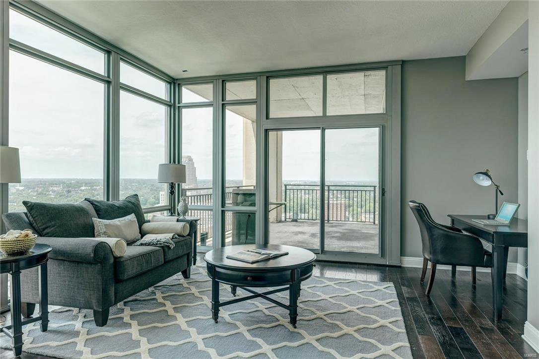 Park East Tower - Residential