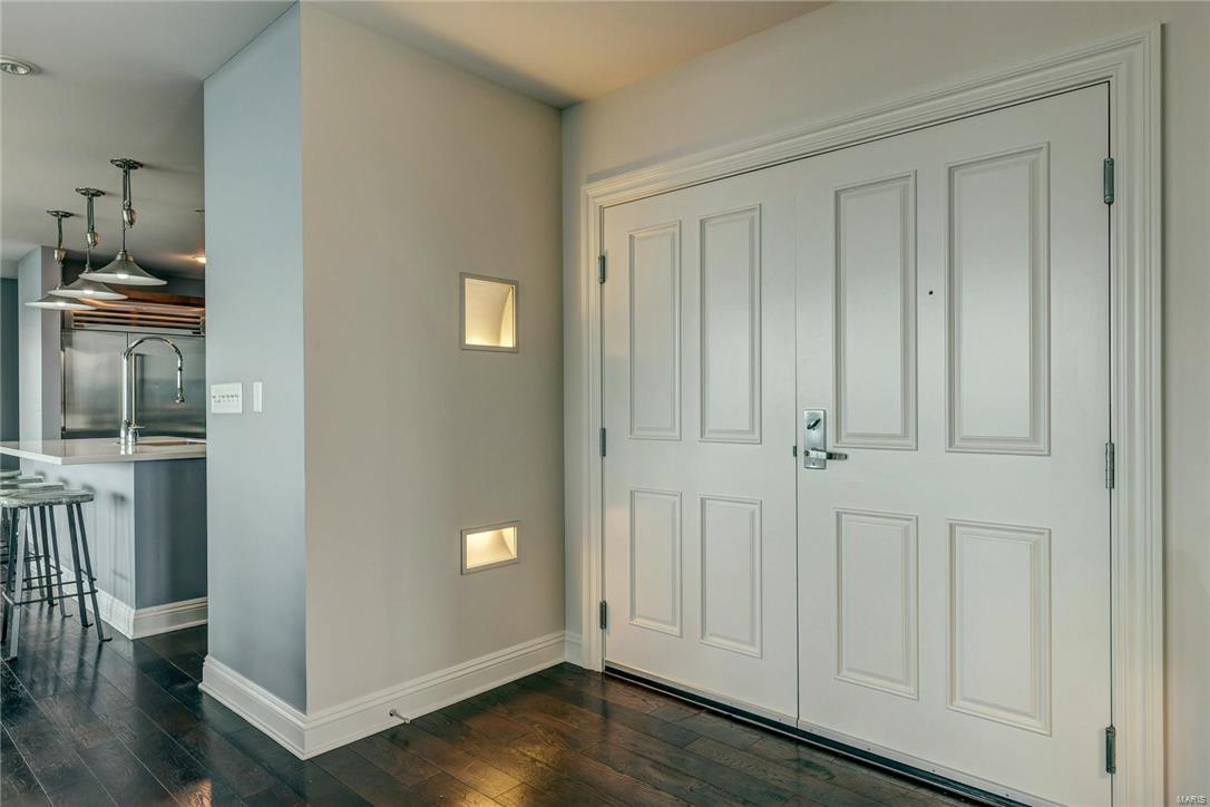 Park East Tower - Residential