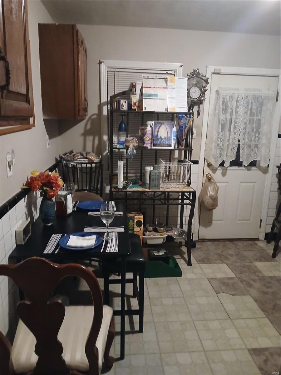 Ferguson, Missouri 63135, United States, 2 Bedrooms Bedrooms, ,1 BathroomBathrooms,Residential,Active,24367