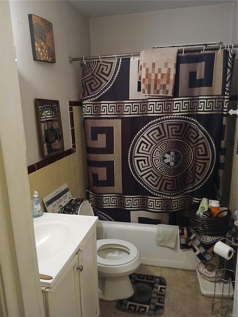 Ferguson, Missouri 63135, United States, 2 Bedrooms Bedrooms, ,1 BathroomBathrooms,Residential,Active,24367