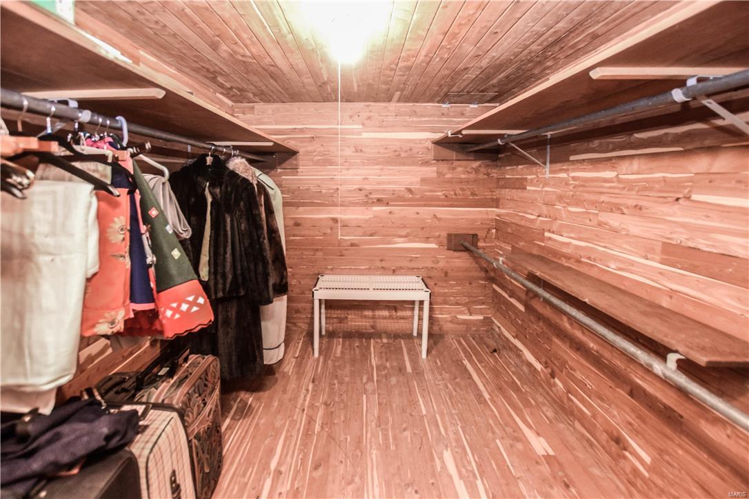 Bonhomme Woods - Residential