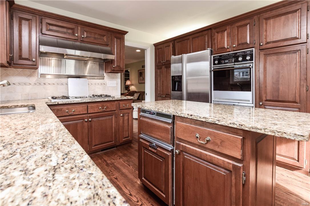 Bonhomme Woods - Residential