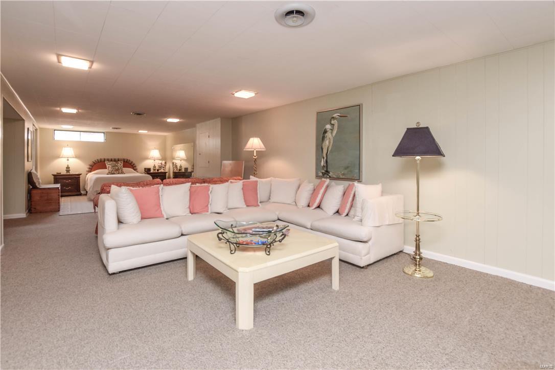 Bonhomme Woods - Residential
