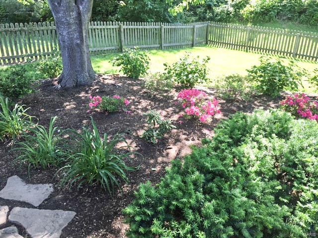Bonhomme Woods - Residential