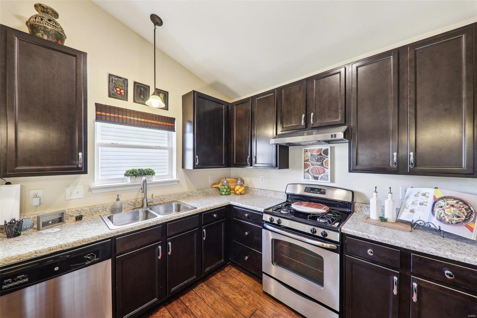 5211 Sunflower Drive
