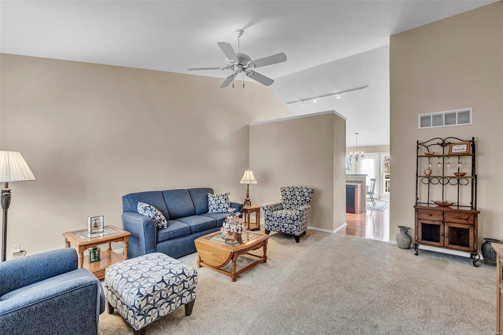 Country Glen - Residential