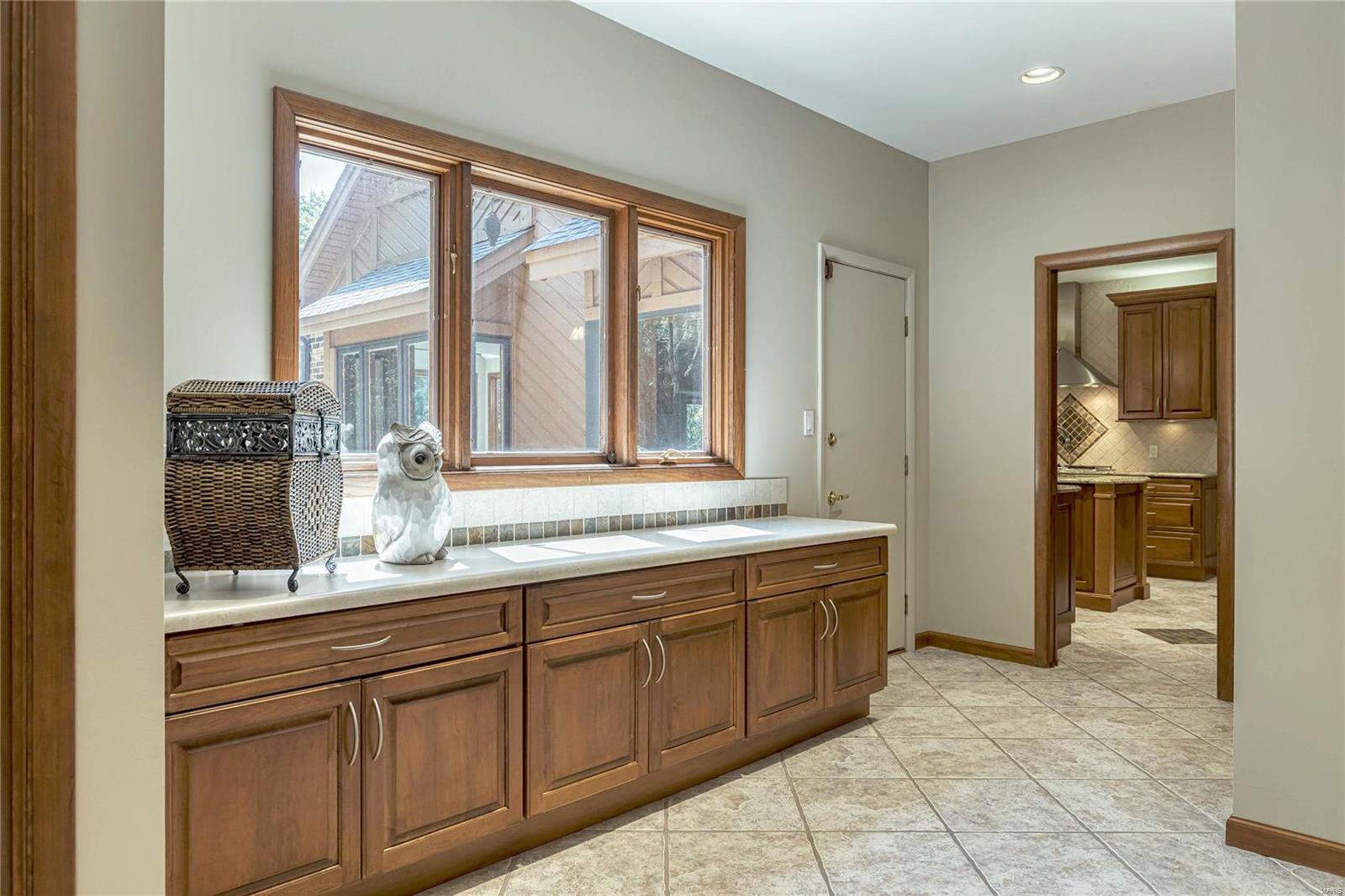 Topping Manor 2 - Residential