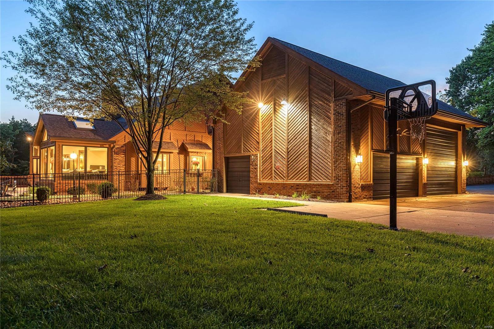 Topping Manor 2 - Residential