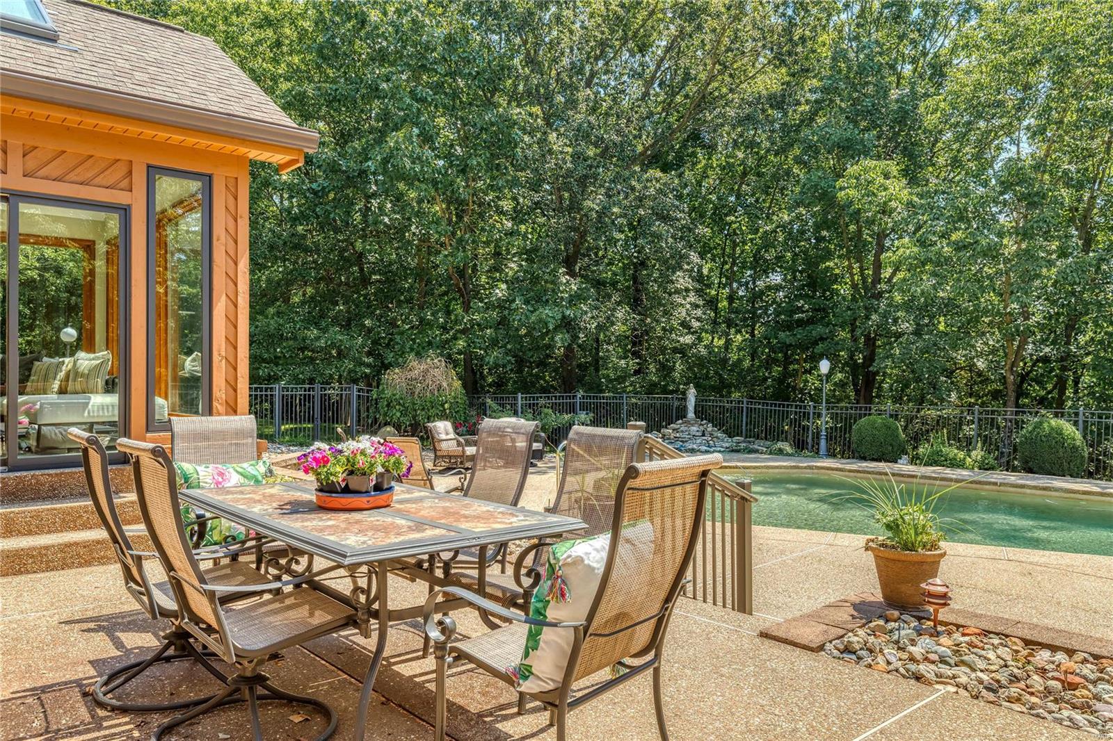 Topping Manor 2 - Residential