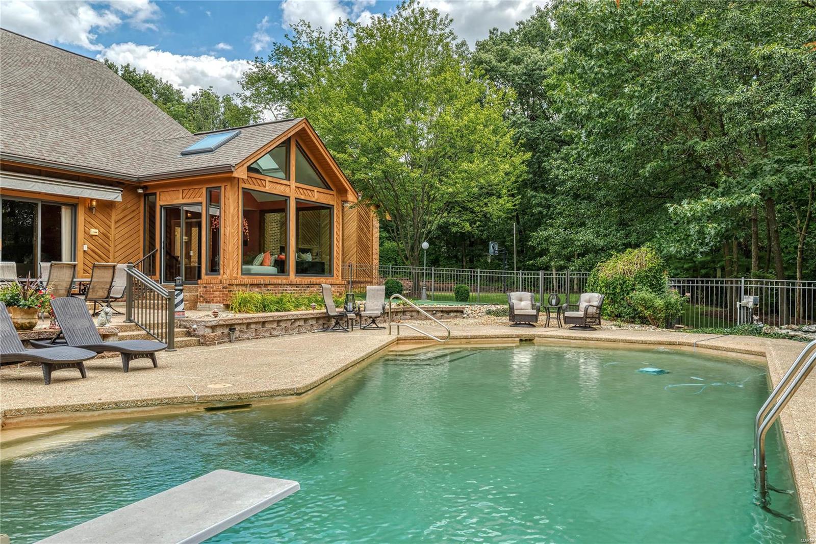 Topping Manor 2 - Residential