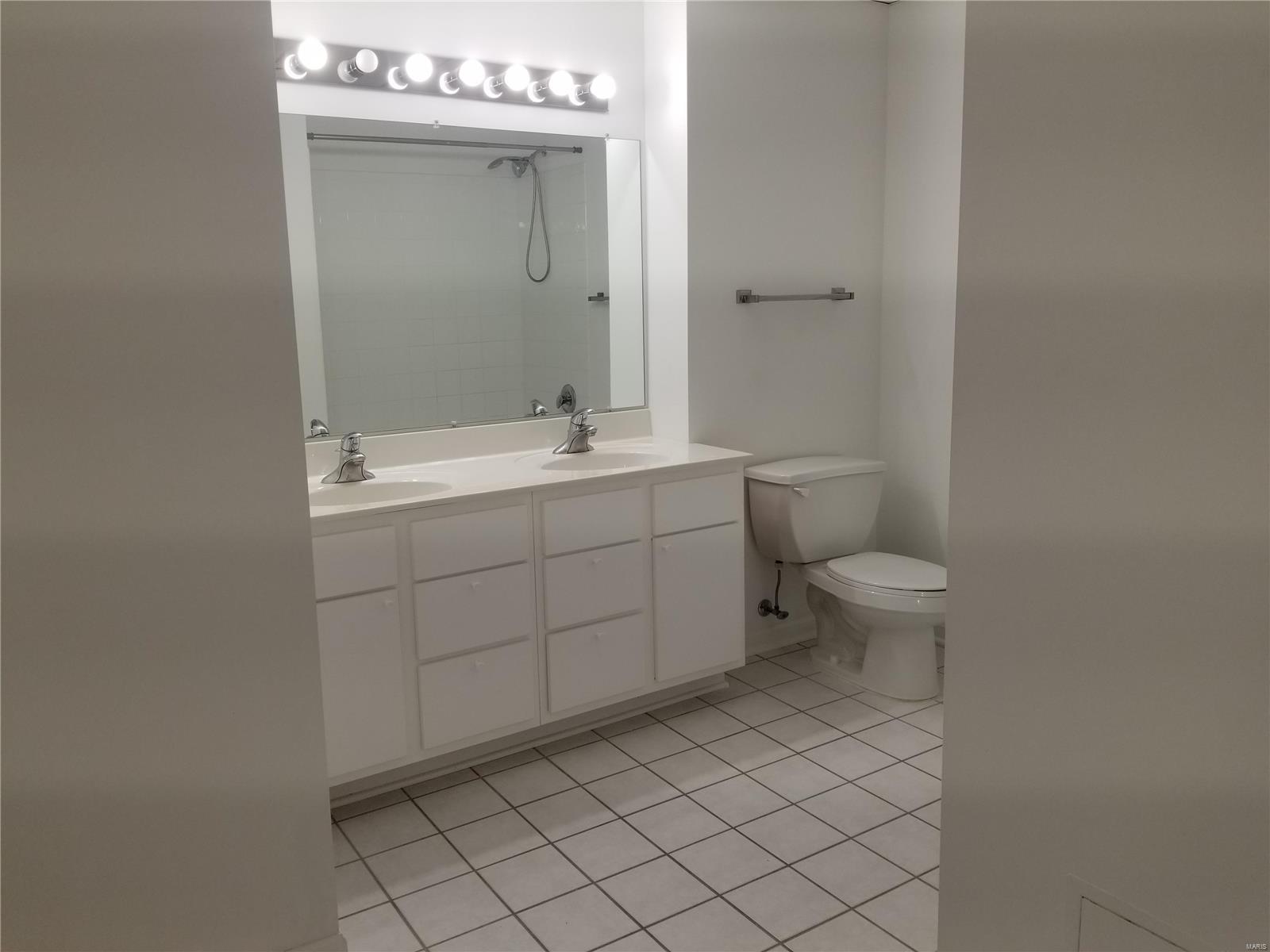 Terra Cotta Loft - Residential Lease