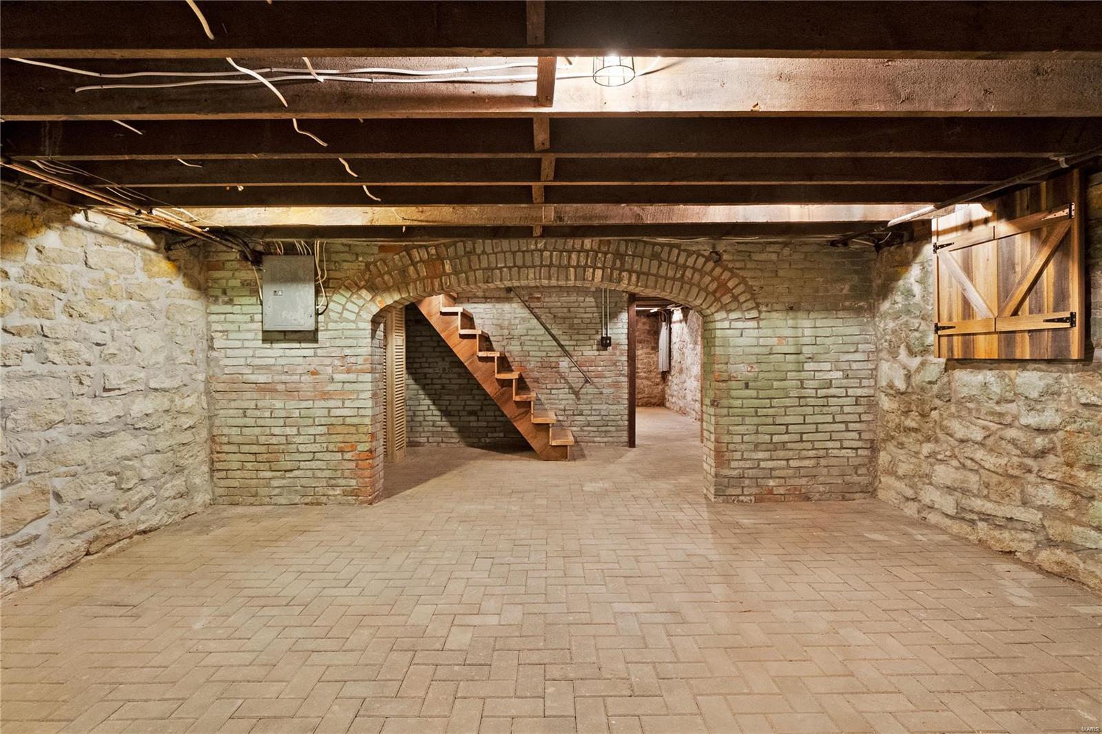 Hi Pt Ac - Residential