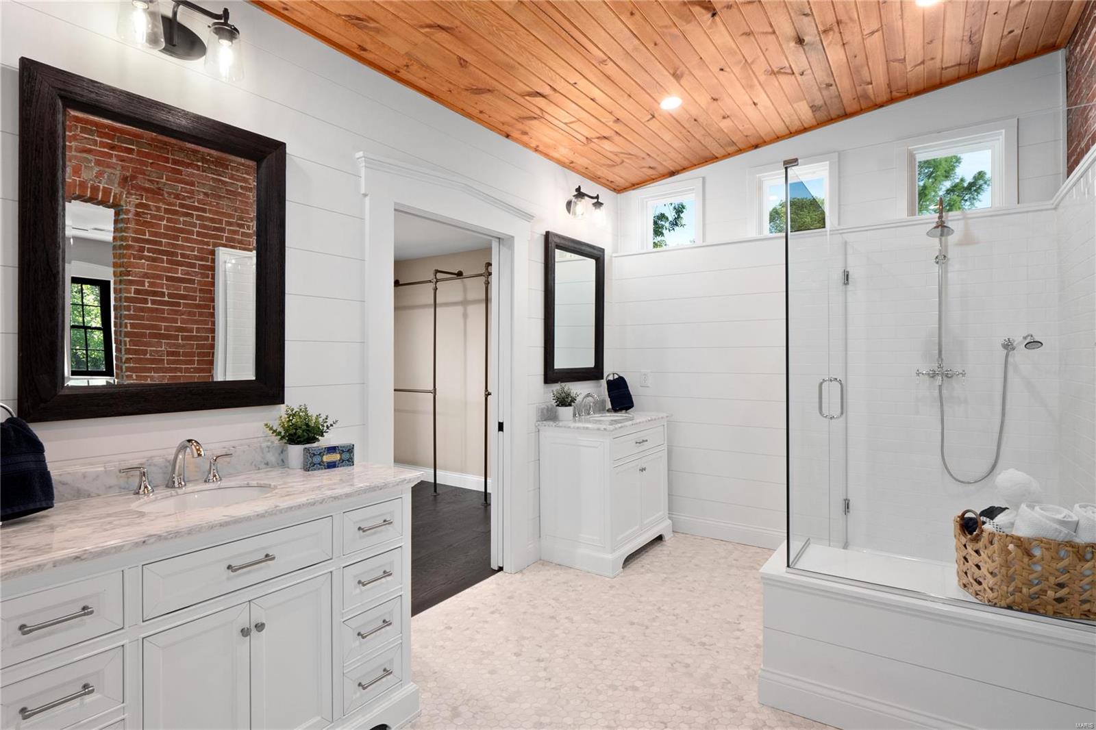 Hi Pt Ac - Residential