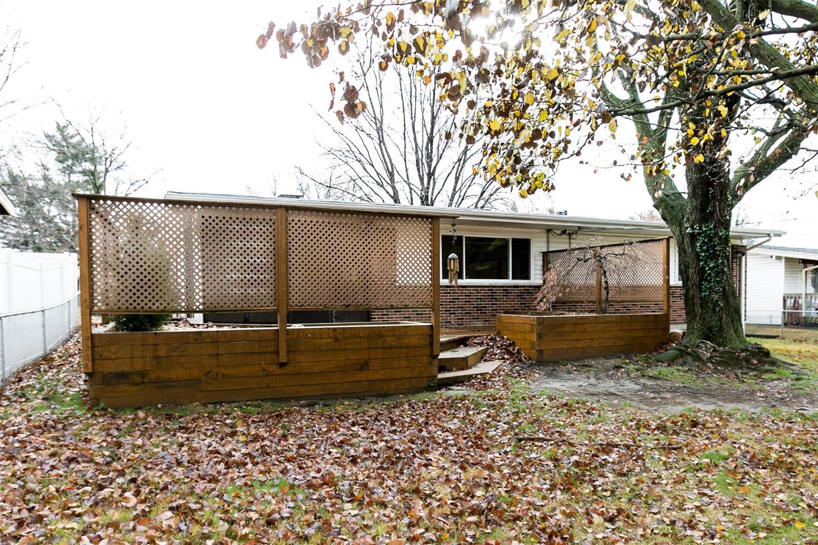 Florissant, Missouri 63033, United States, 3 Bedrooms Bedrooms, ,2 BathroomsBathrooms,Residential,Pending,25675