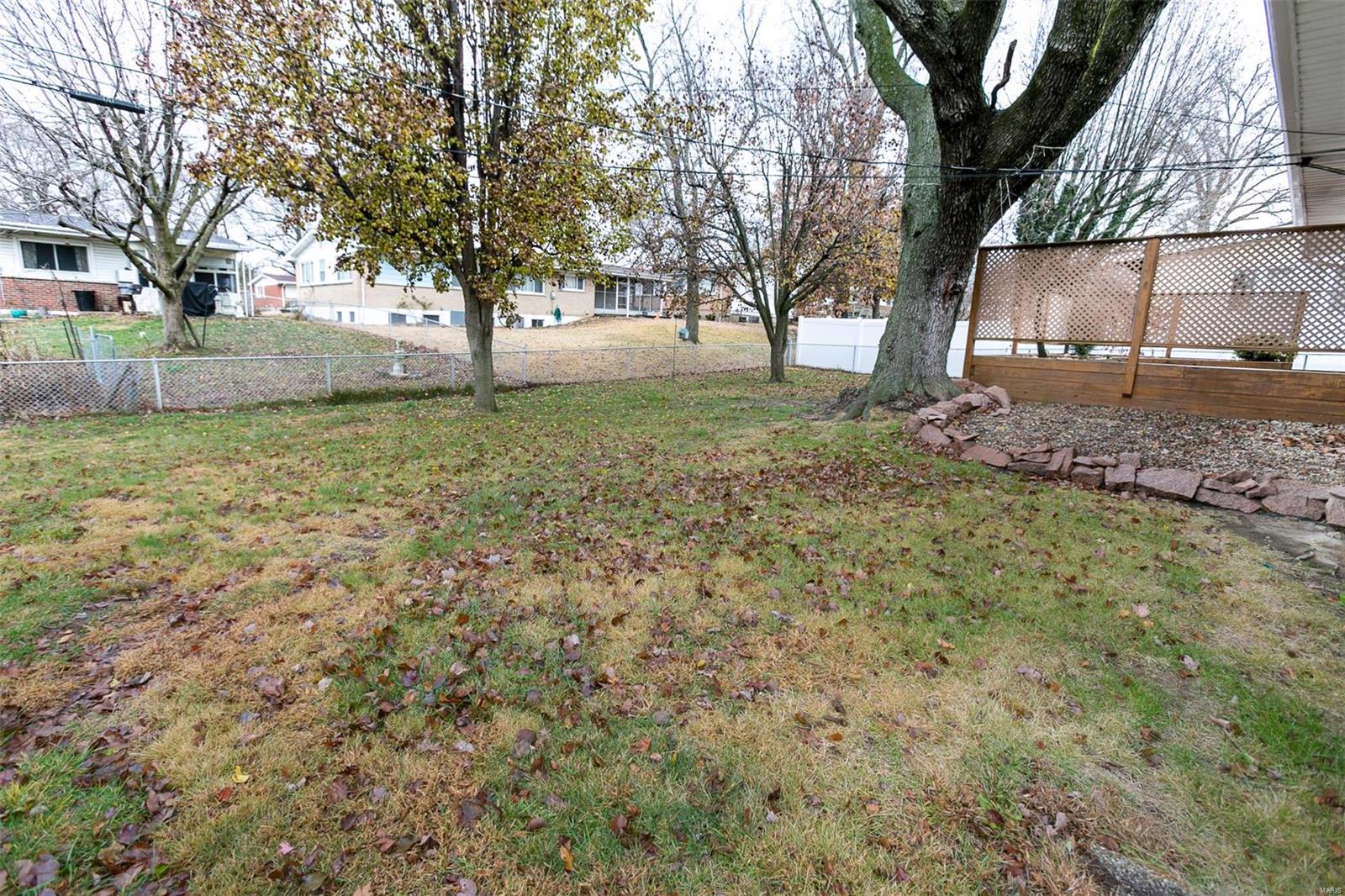 Florissant, Missouri 63033, United States, 3 Bedrooms Bedrooms, ,2 BathroomsBathrooms,Residential,Pending,25675