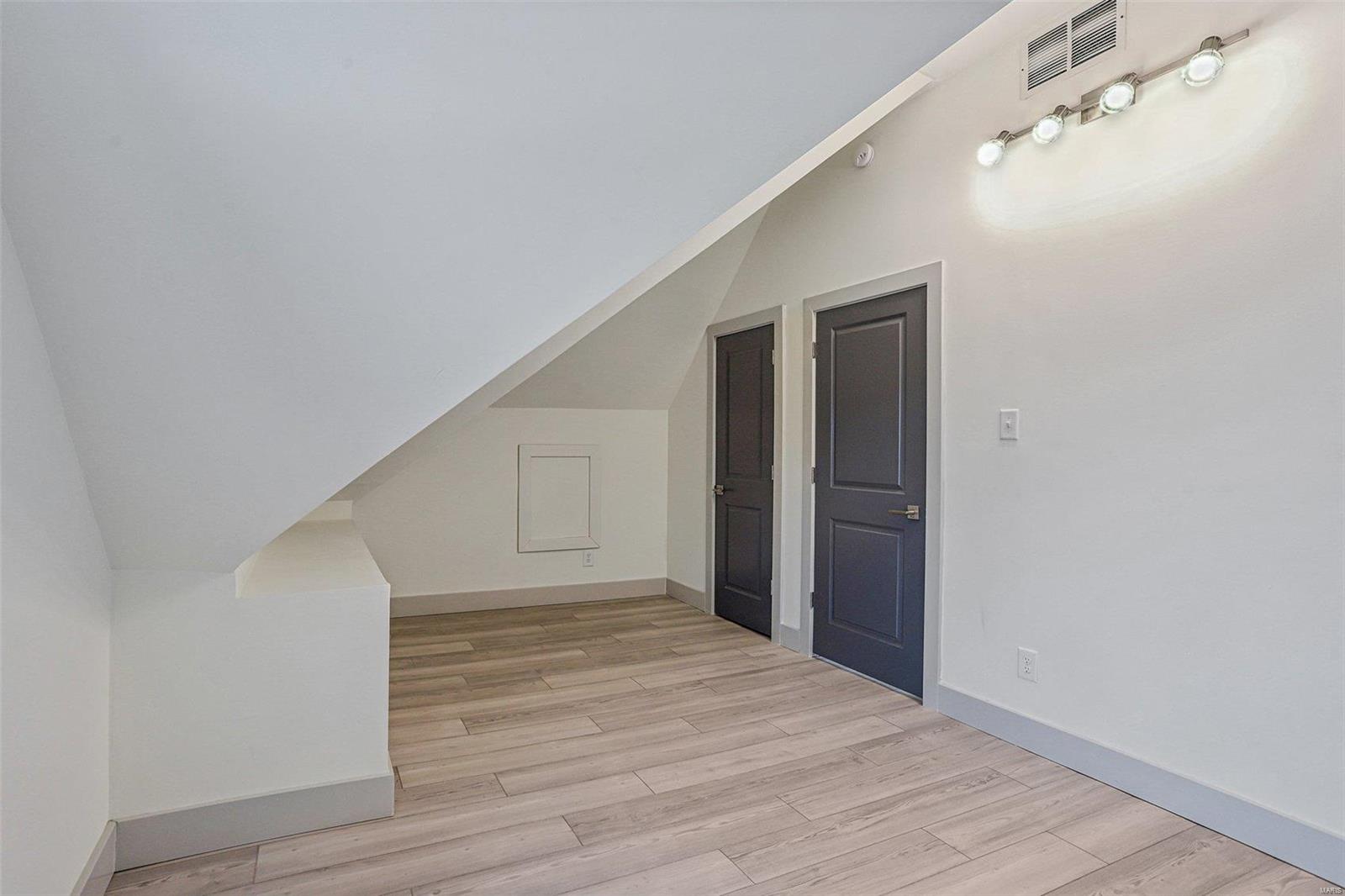 Hamilton Place Add - Residential